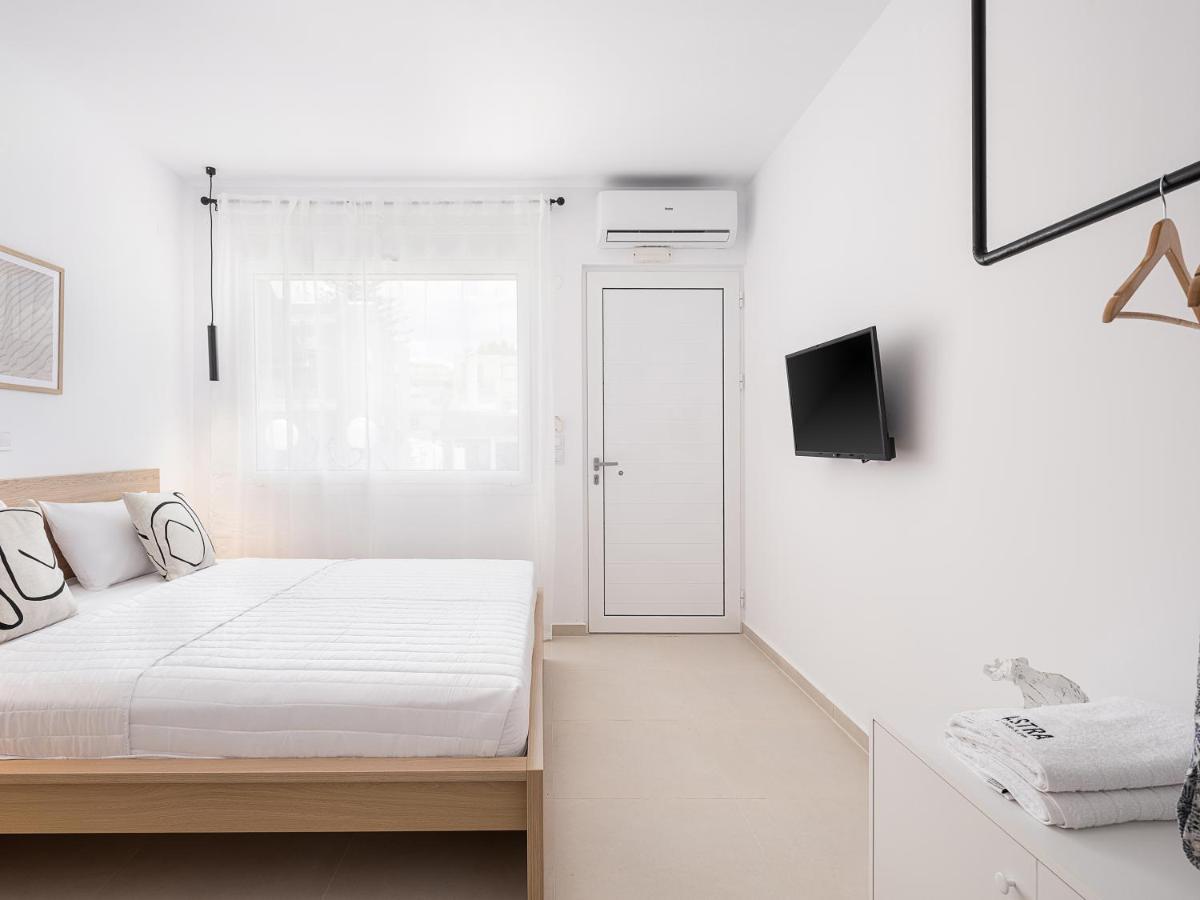 Astra boutique suites at Agia Marina Beach Extérieur photo